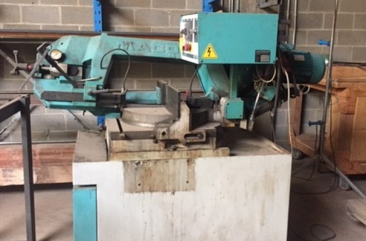 Maco lintzaagmachine incl. rollenbaan Maco lintzaagmachine incl. rollenbaan