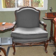 Louis XV fauteuil nieuwe stof 19e eeuws Louis XV fauteuil nieuwe stof 19e eeuws