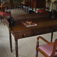 Mahony werktafel Mahony werktafel